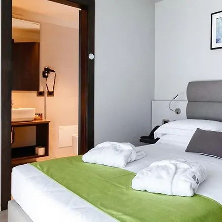 Apartment 1 Zkb Komfort Naehe Stadtzentrum Koeln & Dom Lohmar