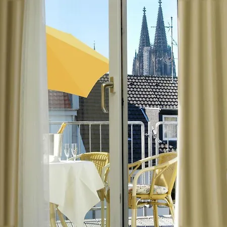 3 Zkb Familien - Der Perfekte Ausgangsort Fuer Outdoor-abenteuer Naehe Koeln * Lohmar