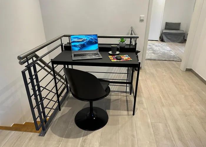 1 Zkb Komfort Naehe Stadtzentrum Koeln & Dom Lohmar